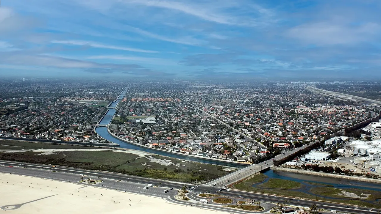 Huntington Beach skyline