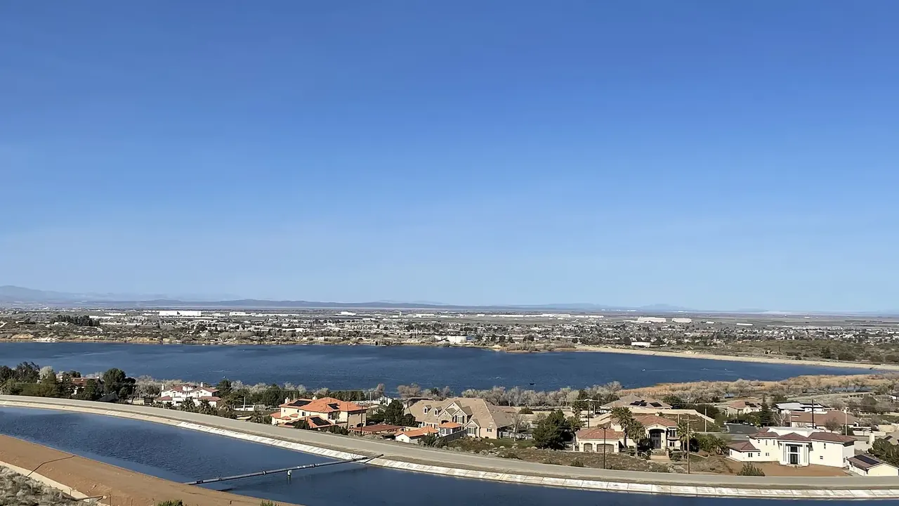 Palmdale skyline